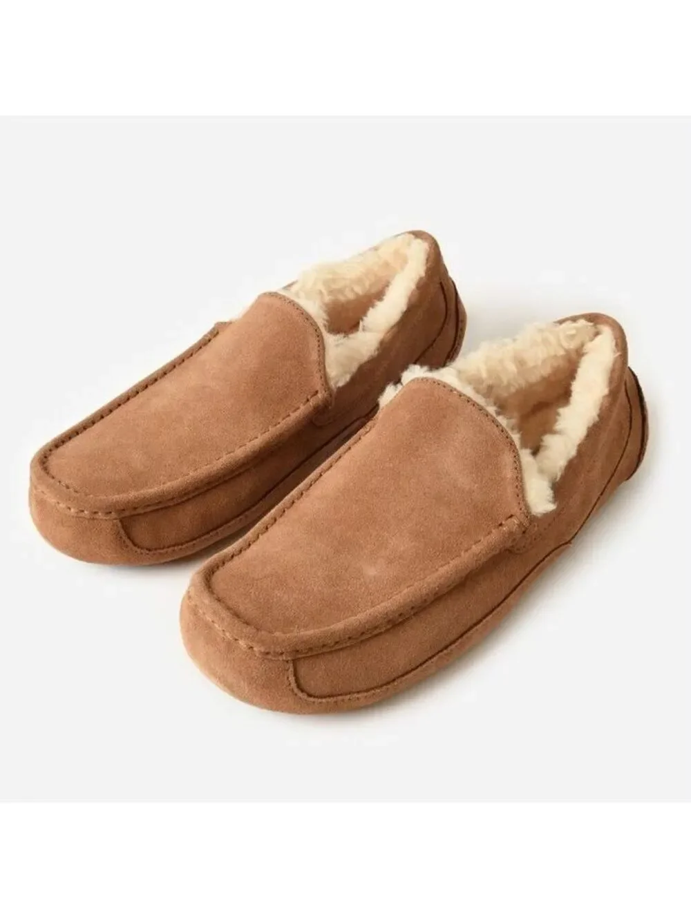 UGG details slipper